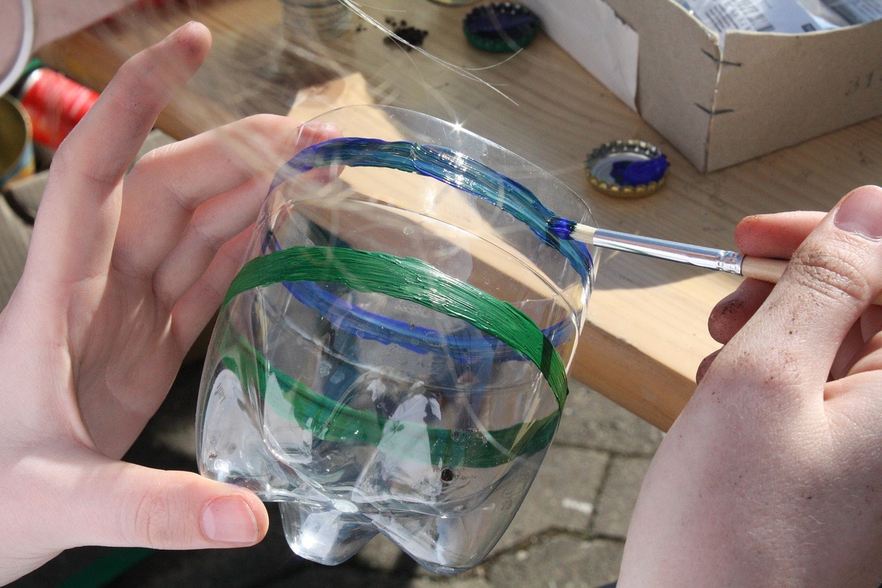 entdecken sie die welt des upcyclings! erfahren sie, wie alte materialien in kreative und nachhaltige produkte verwandelt werden können. lassen sie sich von innovativen ideen und diy-projekten inspirieren, um ihren ökologischen fußabdruck zu reduzieren und gleichzeitig stilvolle unikate zu schaffen.